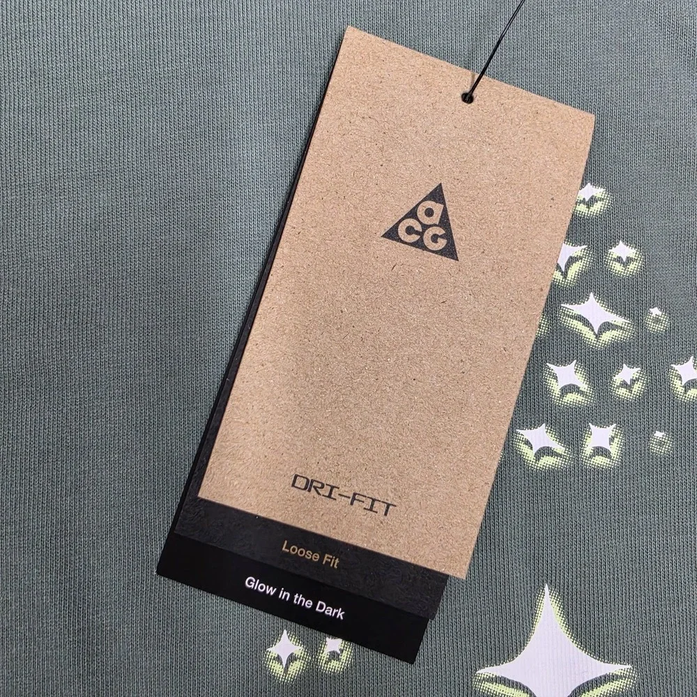 Nike ACG Stars Graphic Long Sleeve Shirt Green HV2176-364 Men's Size Small